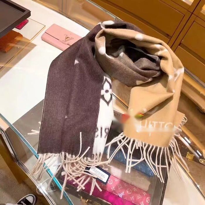 Louis Vuitton Scarf LV00035